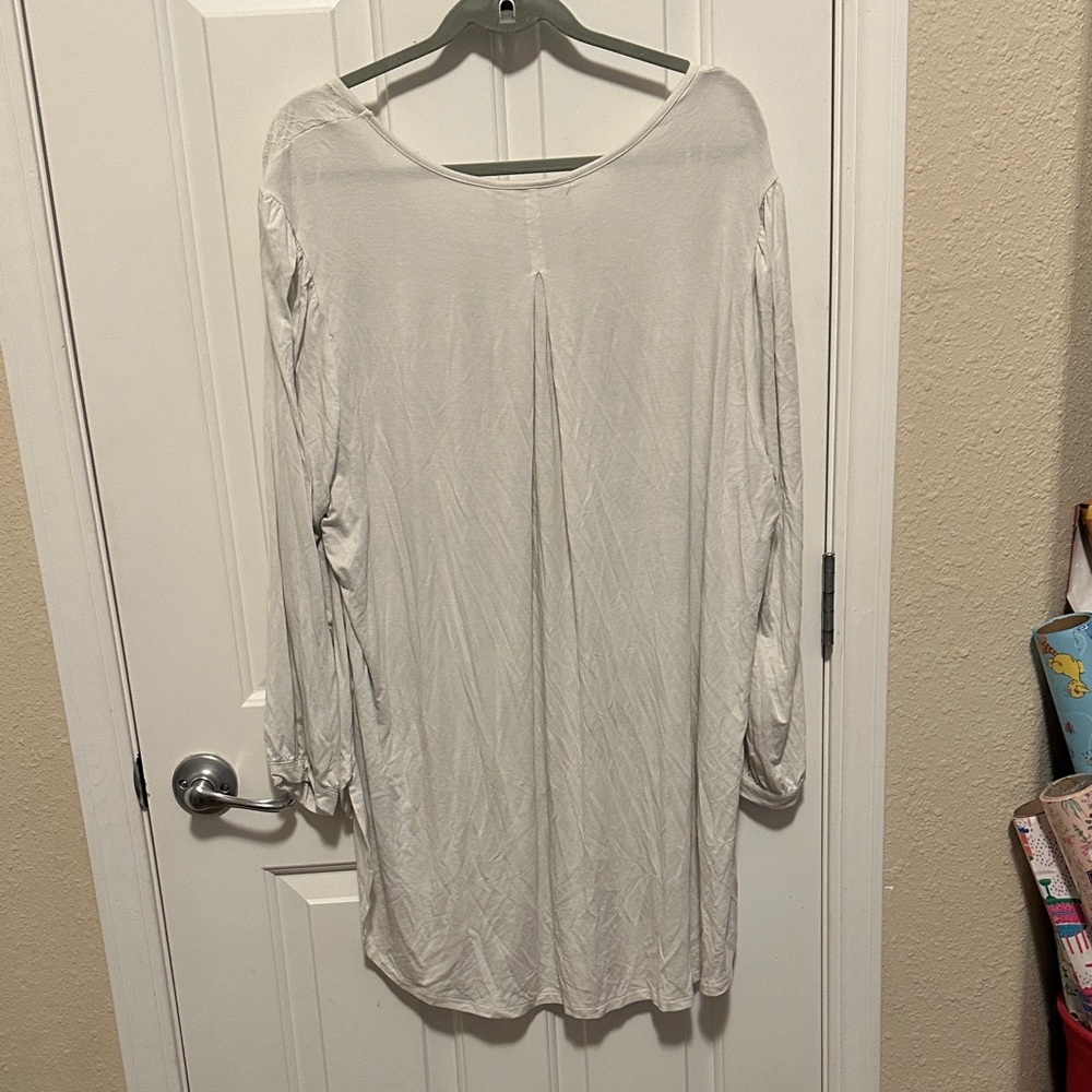 Melissa McCarthy Cream/White Lace Detail Tunic - Picture 6 of 7